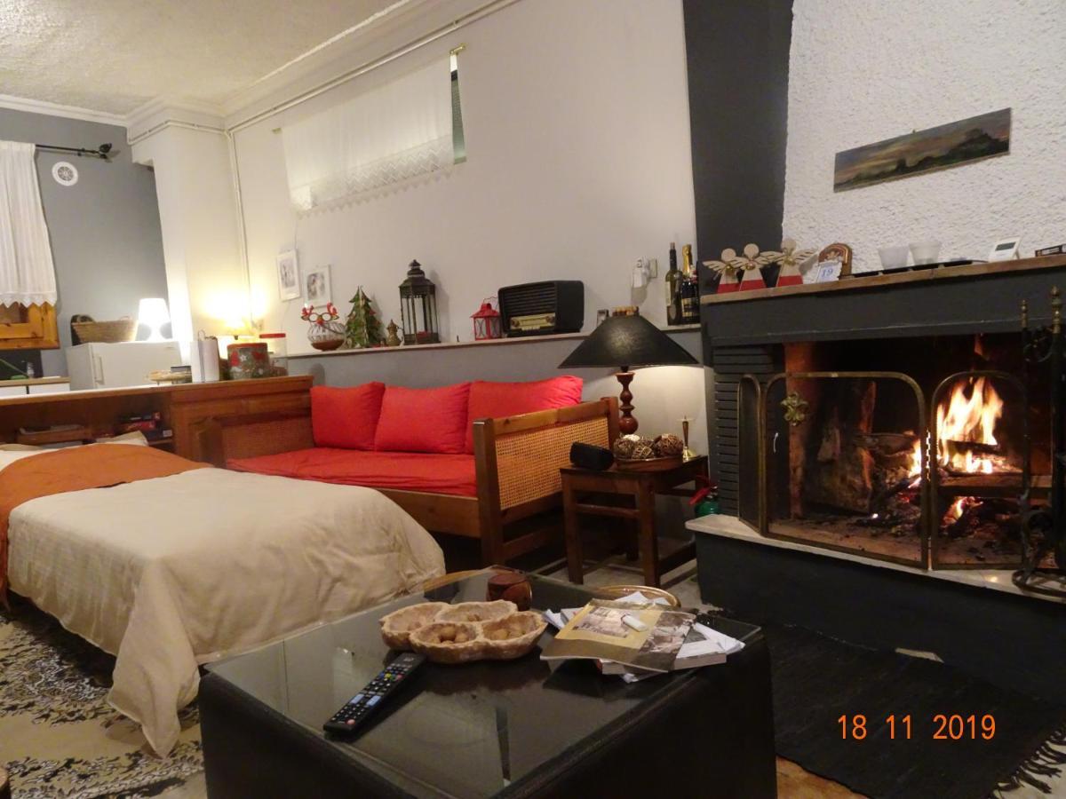 Отель Vitina'S Little House Экстерьер фото